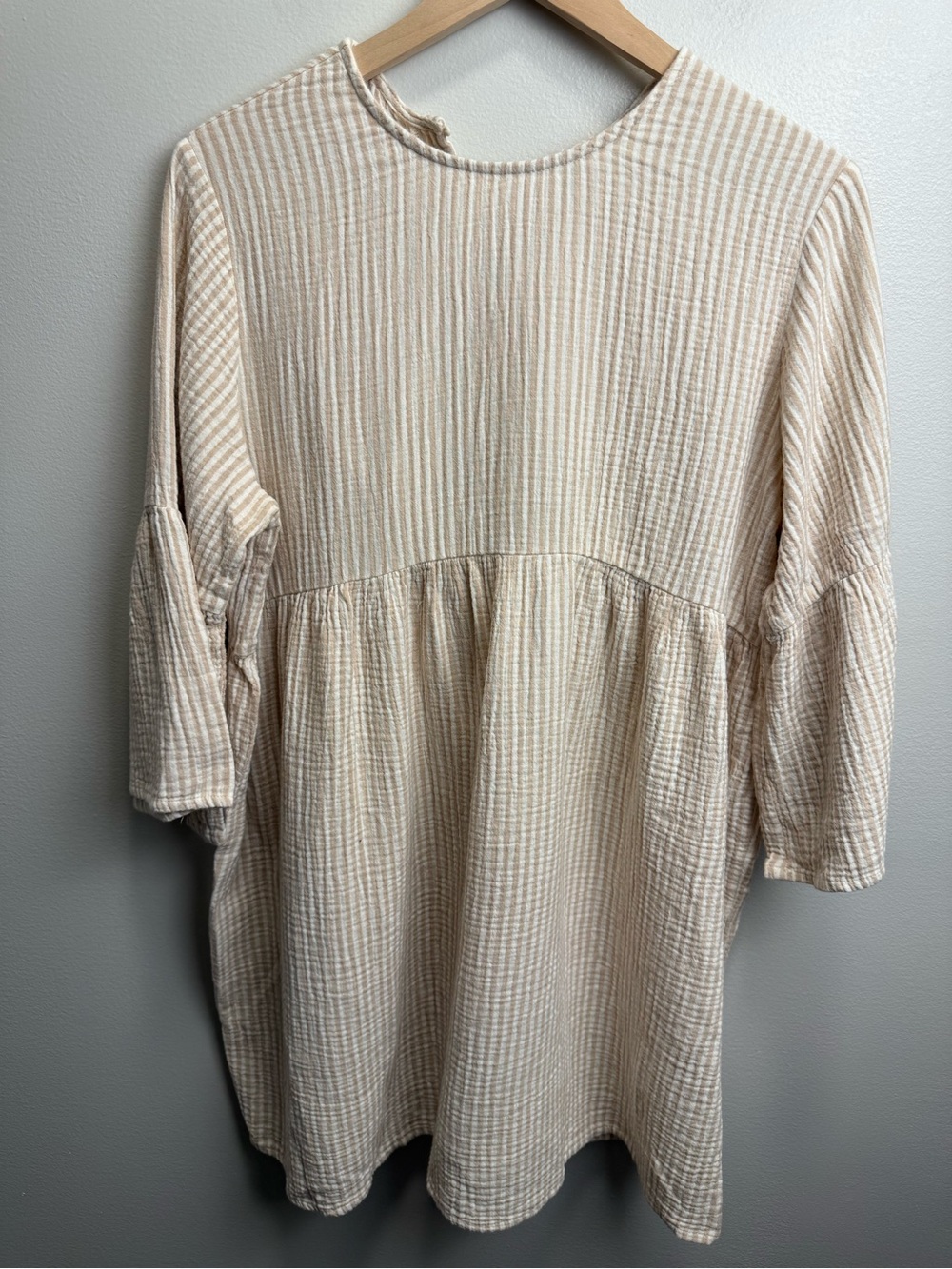 Rylee + Cru Cream and Beige Striped Textured Babydoll Dress 100% Cotton Sz M